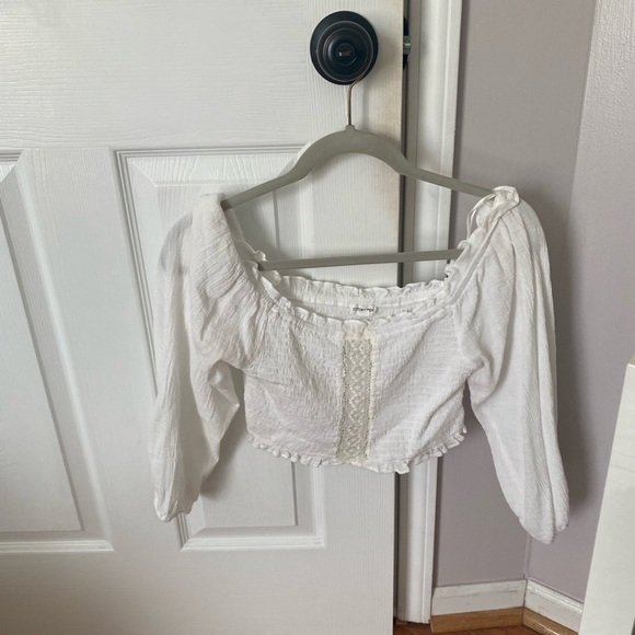 off the shoulder crop top - Picture 2 of 2